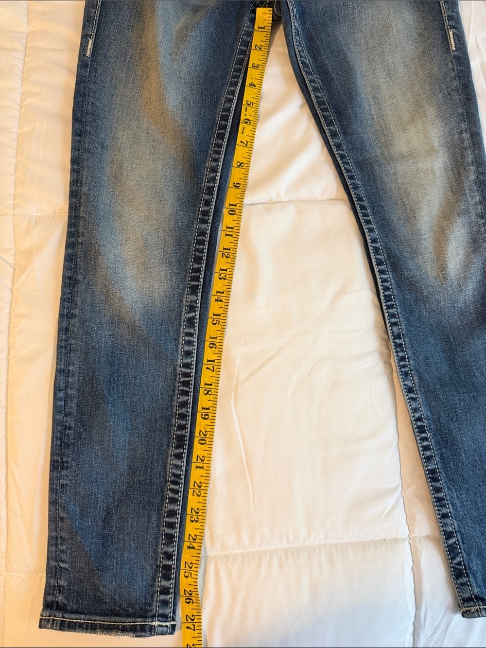 Vigoss Women's Washed Blue Skinny Stretch Jeans - Picture 8 of 9